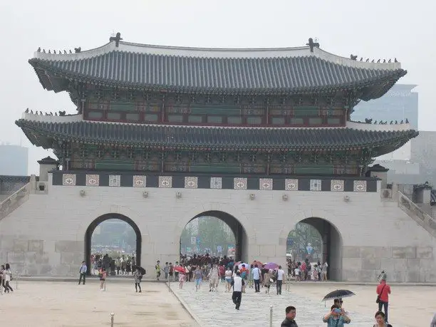 A Walking Tour of Seoul