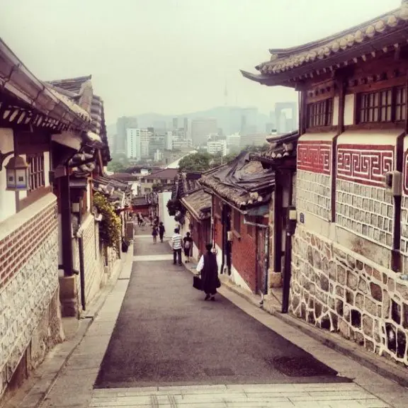 A Walking Tour of Seoul