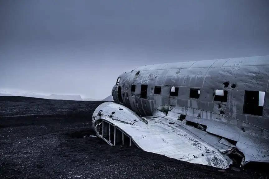 the-abandoned-dc-plane-on-solheimasandur-3