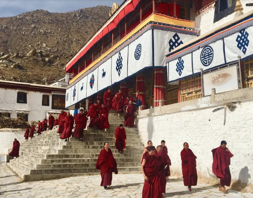 Top Three Gelugpa Monasteries in Tibet